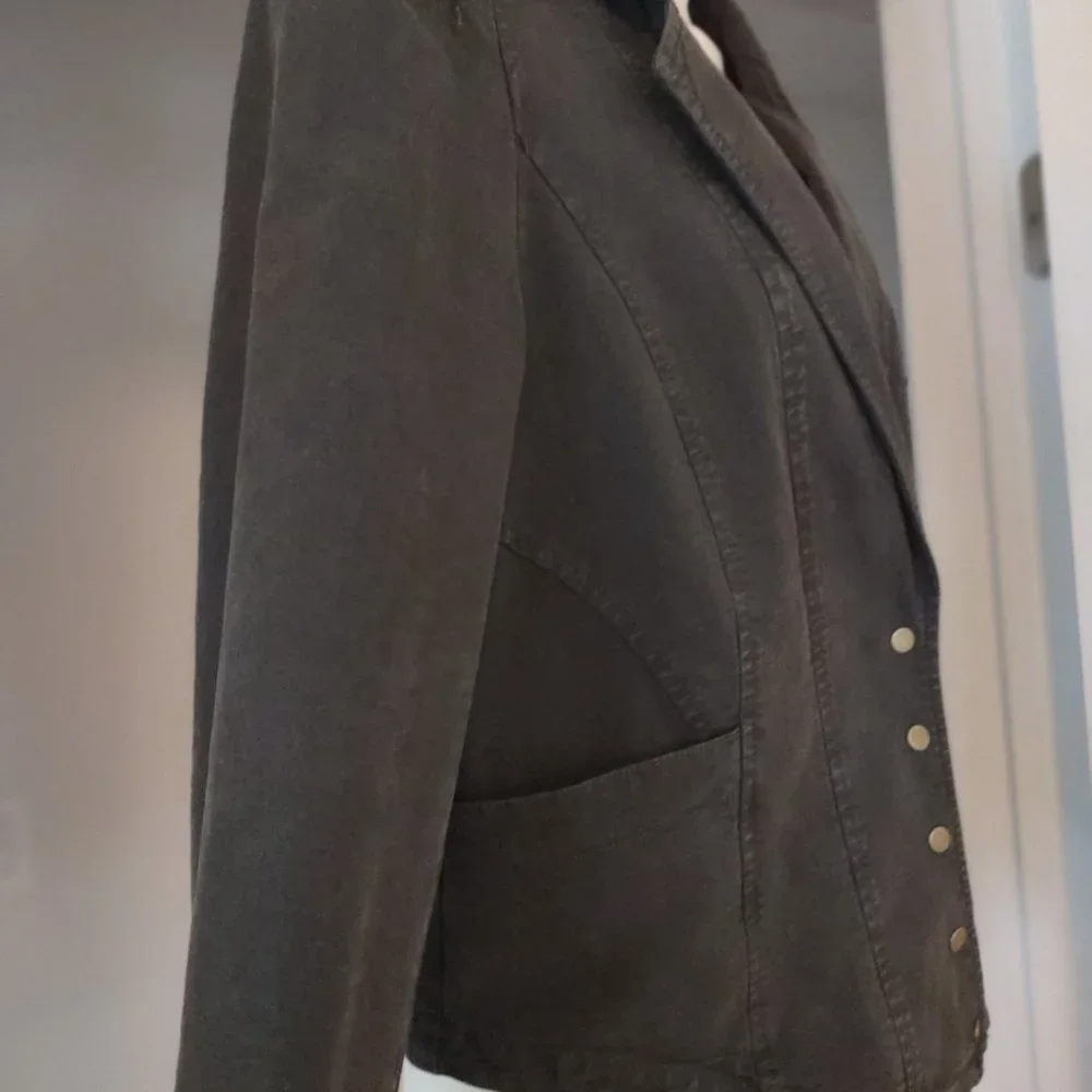 ANTHROPOLOGIE Structured Button Front Blazer Olive Green NWT - Size 12 - Picture 10 of 16